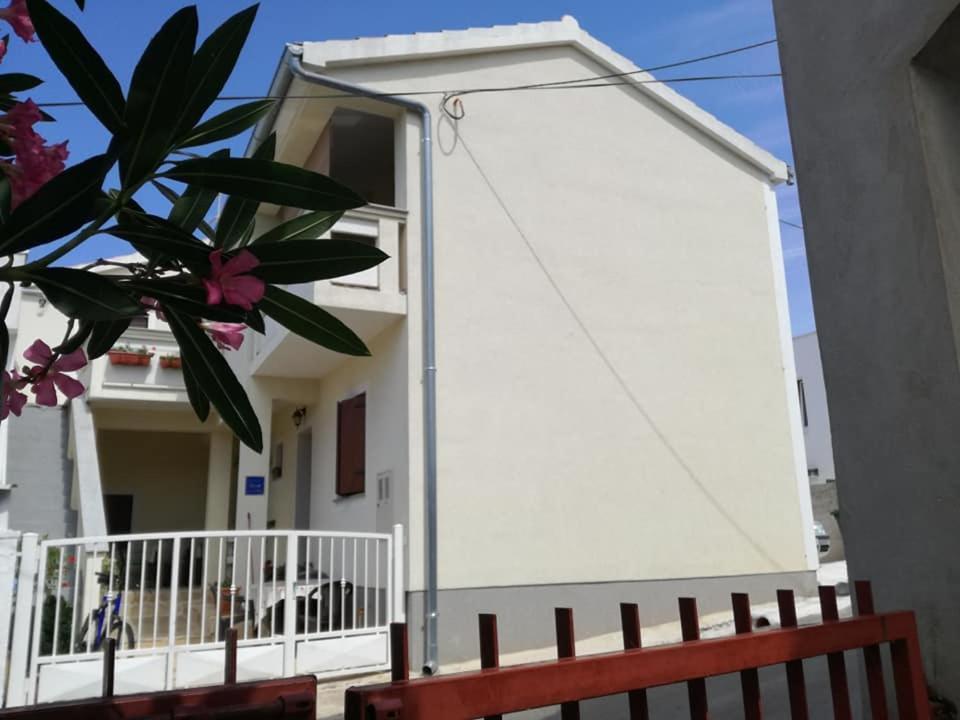 Apartment Dukic Sveti Filip i Jakov Εξωτερικό φωτογραφία
